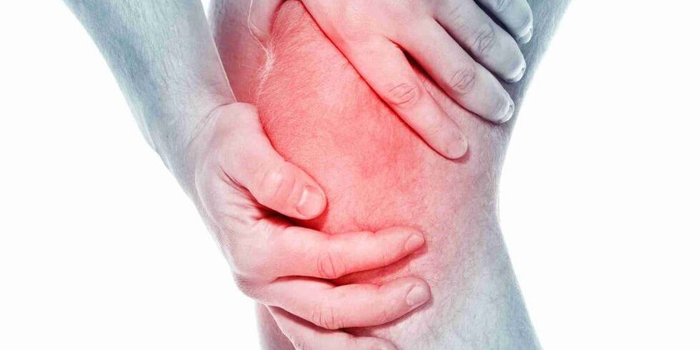 Pain in bent or straight knee is a symptom of knee arthrosis